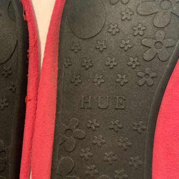 HUE Slippers - Picture 3 of 11